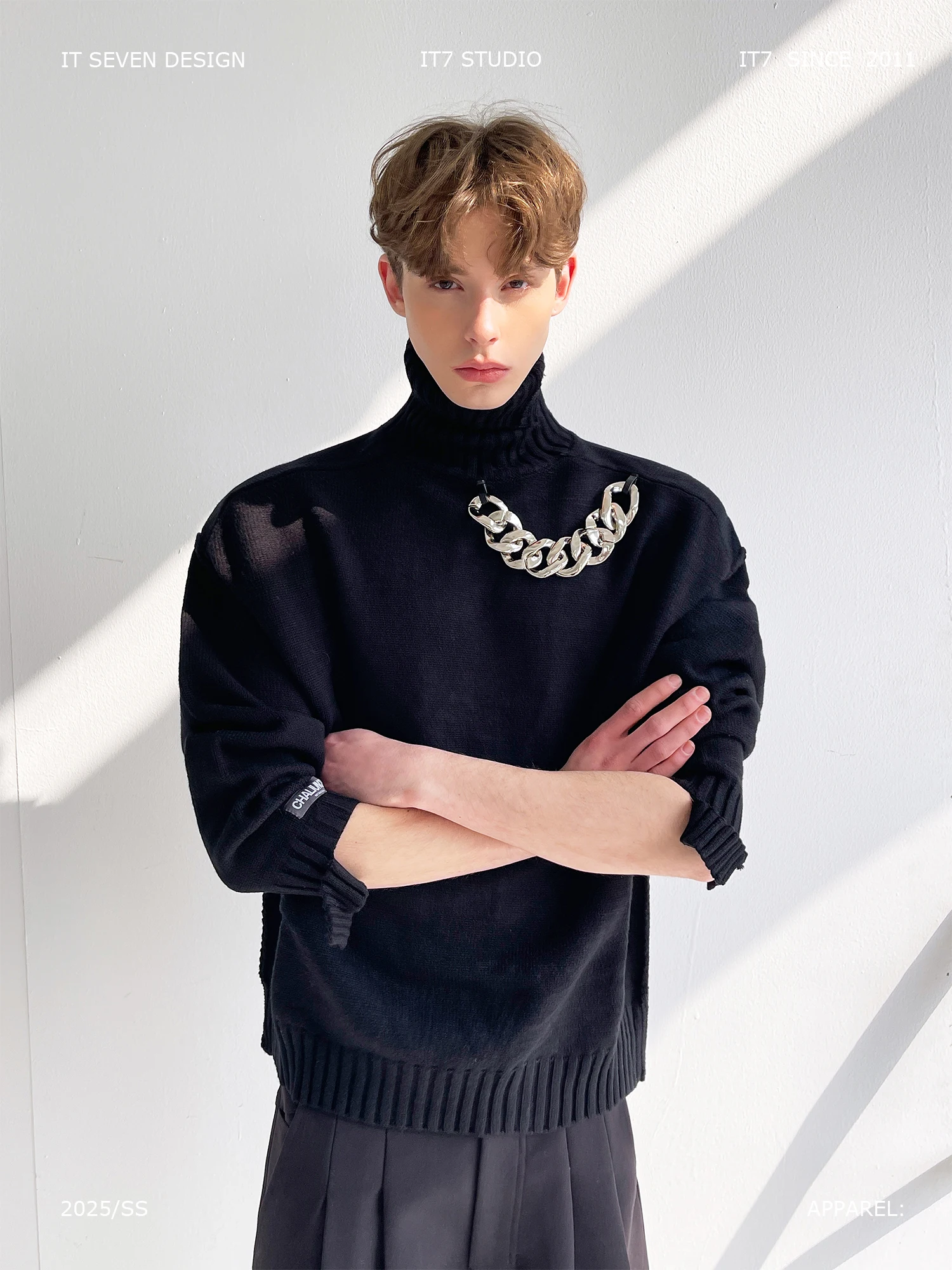 High Street Dark Black Winter Warm Sweatder Men's High Neck Iron Chain Decoration Streetwear Casual Sweater Tops