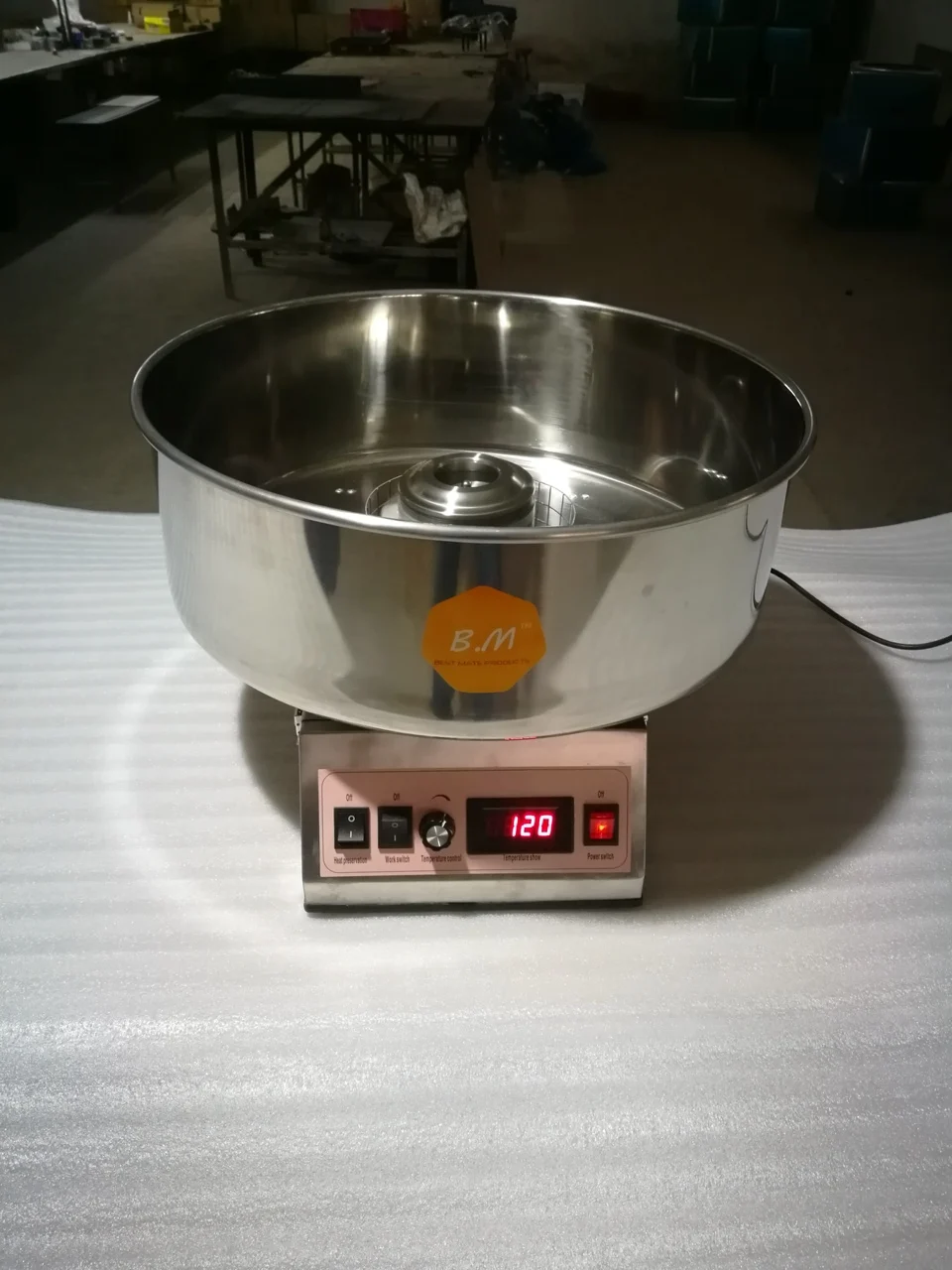 Yunlin Li 110V/220V Cotton Candy Machine Duck Rabbit Animal Shaped Electric Commercial Cotton Candy Making Machine Booth Equi