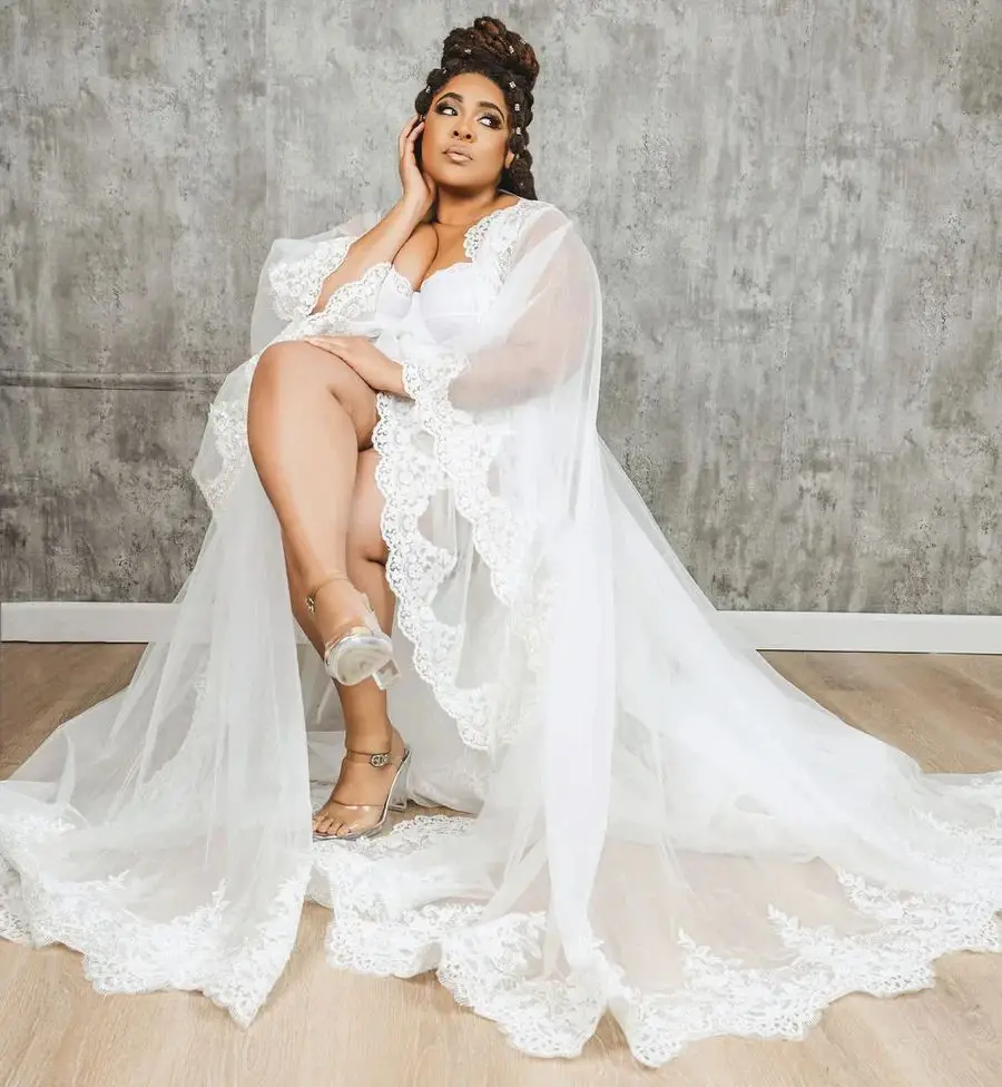 

Plus Size Lace Bride Robe And Nightgown Long Sleeve Bridal Gowns Photo shoot Maternity Dressing Gown for Photography