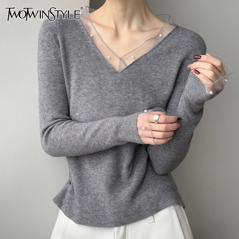 

TWOTWINSTYLE Solid Spliced Pearls Casual T Shirt Female V Neck Long Sleeve Loose High End Women's T Shirts Autumn Fashion New