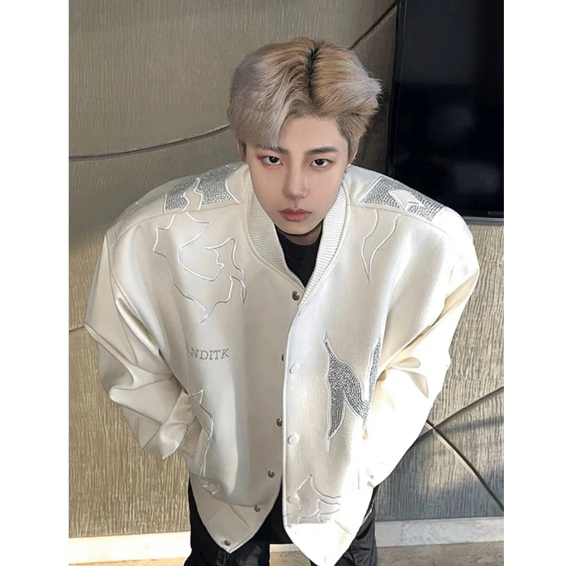 

Винтажная бейсбольная куртка мужская демисезонная свободного кроя в стиле пилот с вышивкой и стразами, молодежная, модная, ветрозащитная