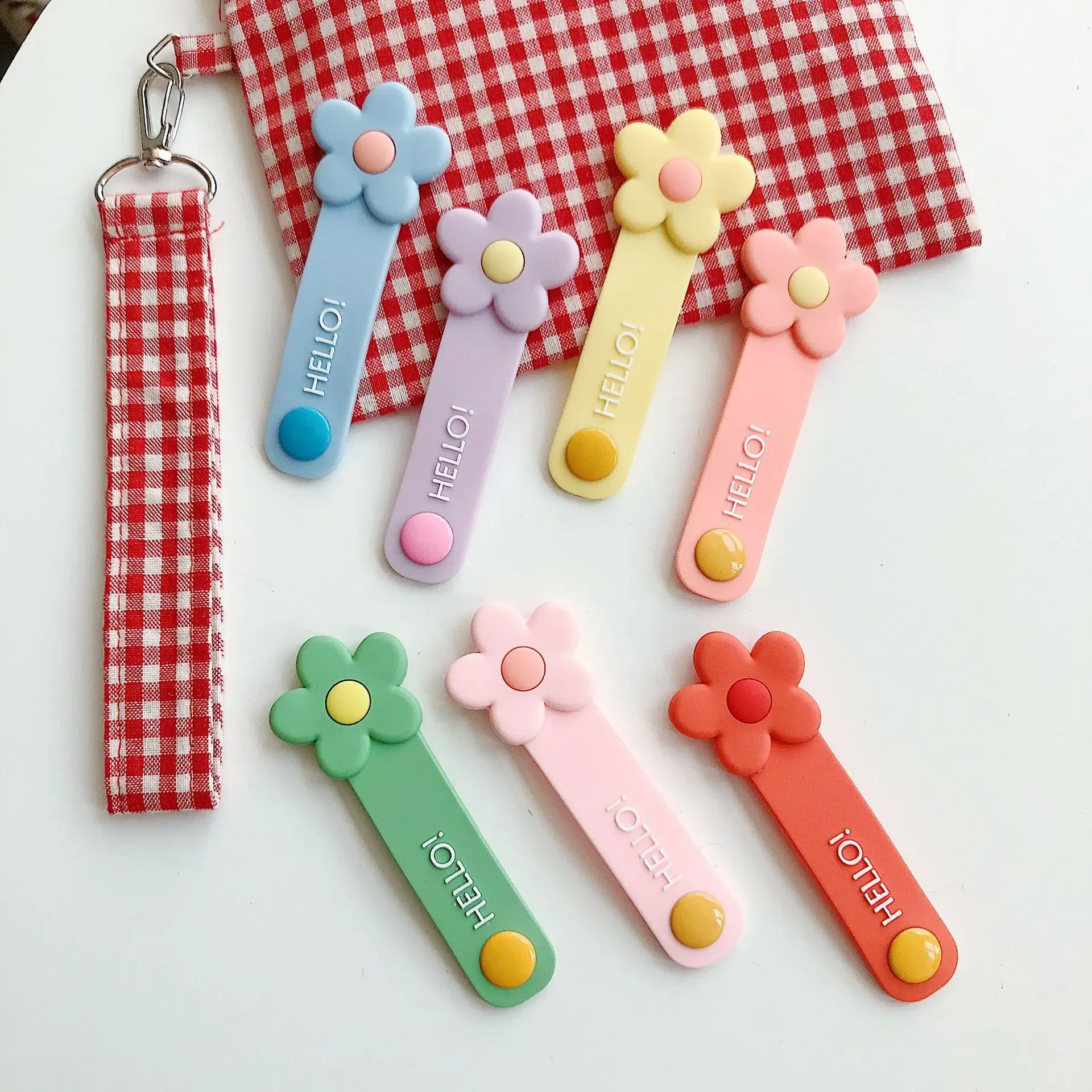 Cute Silicone Flower Cable Organizer for IPhone Data Line Buckle Winder Cable Wire Protector Earphone Wire organizer Cord Holder