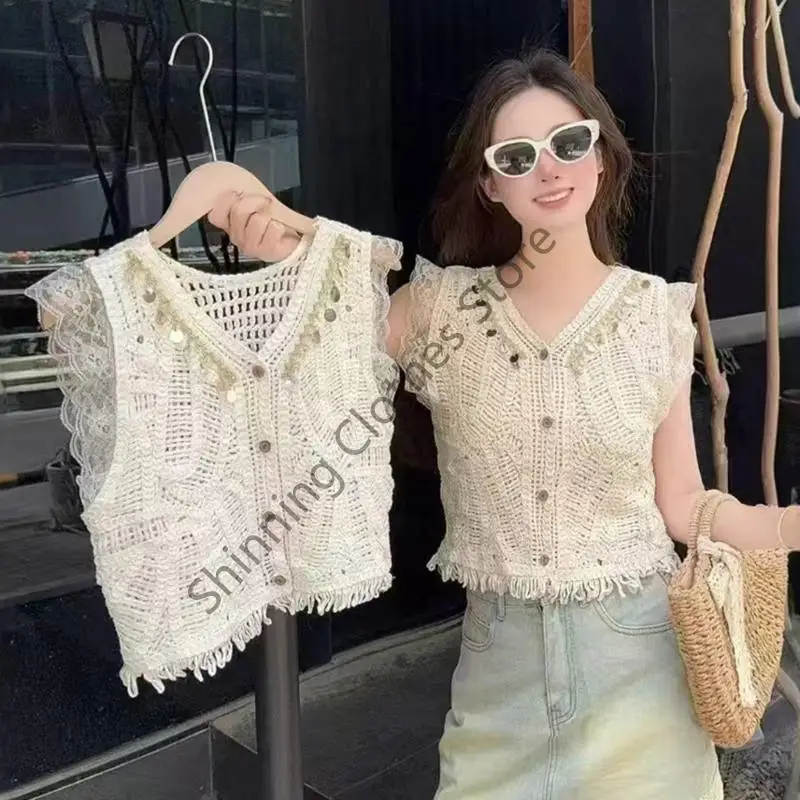 

M68A V Neck Button Front Lace Cuffs Cropped Cardigan Hollowout Crochet Sleeveless Top Outerwear with Tassels for Women