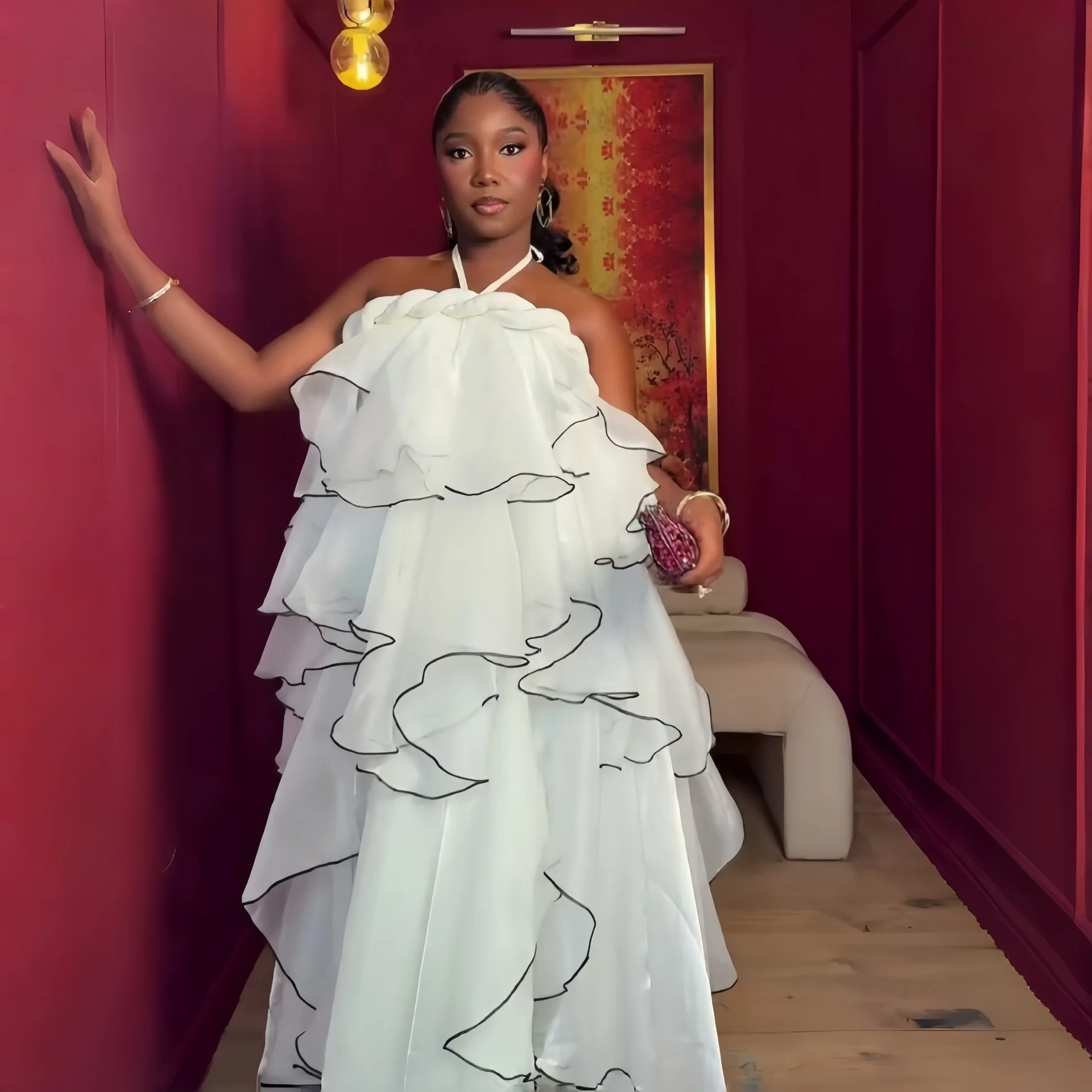 Damen Neckholder Off-Shoulder Maxikleid mit schwarzem Besatz, Rüschen, mehrlagig, elegantes A-Linien-Abendkleid für Hochzeitsgäste und formelle Anlässe