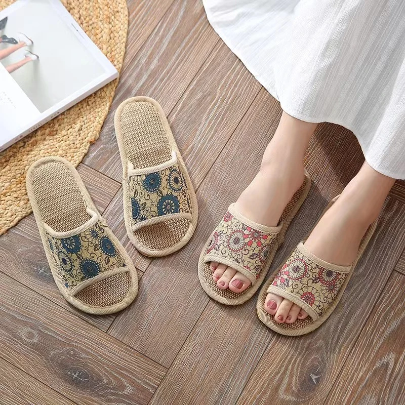 2024 New Summer Fashion Casual Slippers For Women With Flowers All-match Comfortable Couple Non-slip Floor Home Slippers