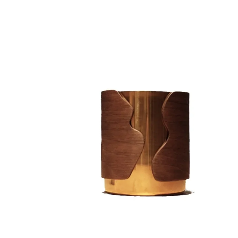 

Simple and modern creative metal pen holder, living room office study storage box, pen holder storage ornament