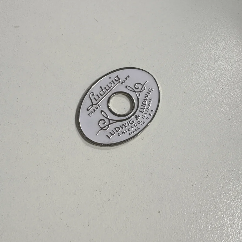 

White And Silver Drum Badge 1930's Ludwig & Ludwig Badge (1PCS)