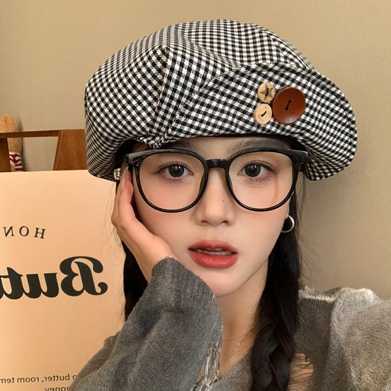 Korean Handmade Button Painter Hats for Women Spring and Summer Retro Black and White Plaid Show Face Small Berets Caps Y2k