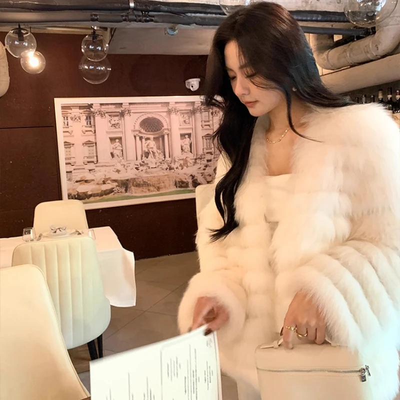 욜란페어리 리얼 폭스 퍼 코트 여성 겨울 보온 V넥 긴팔 우아함 기품 화이트 천연 폭스 퍼 코트 여성 2025