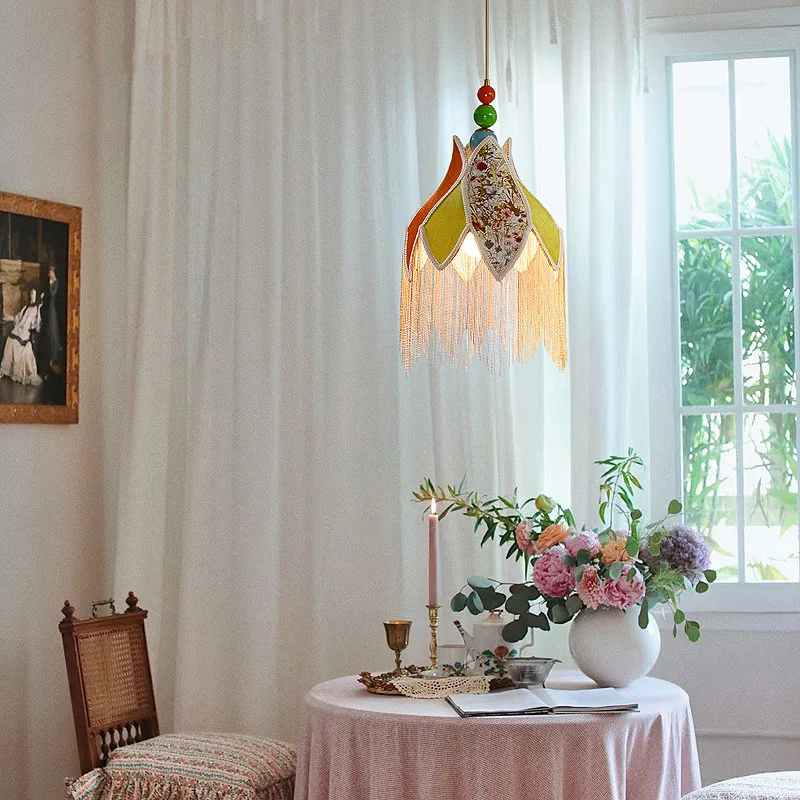 Medieval tassel chandelier, retro homestay restaurant light, court style living room bedroom atmosphere chandelier