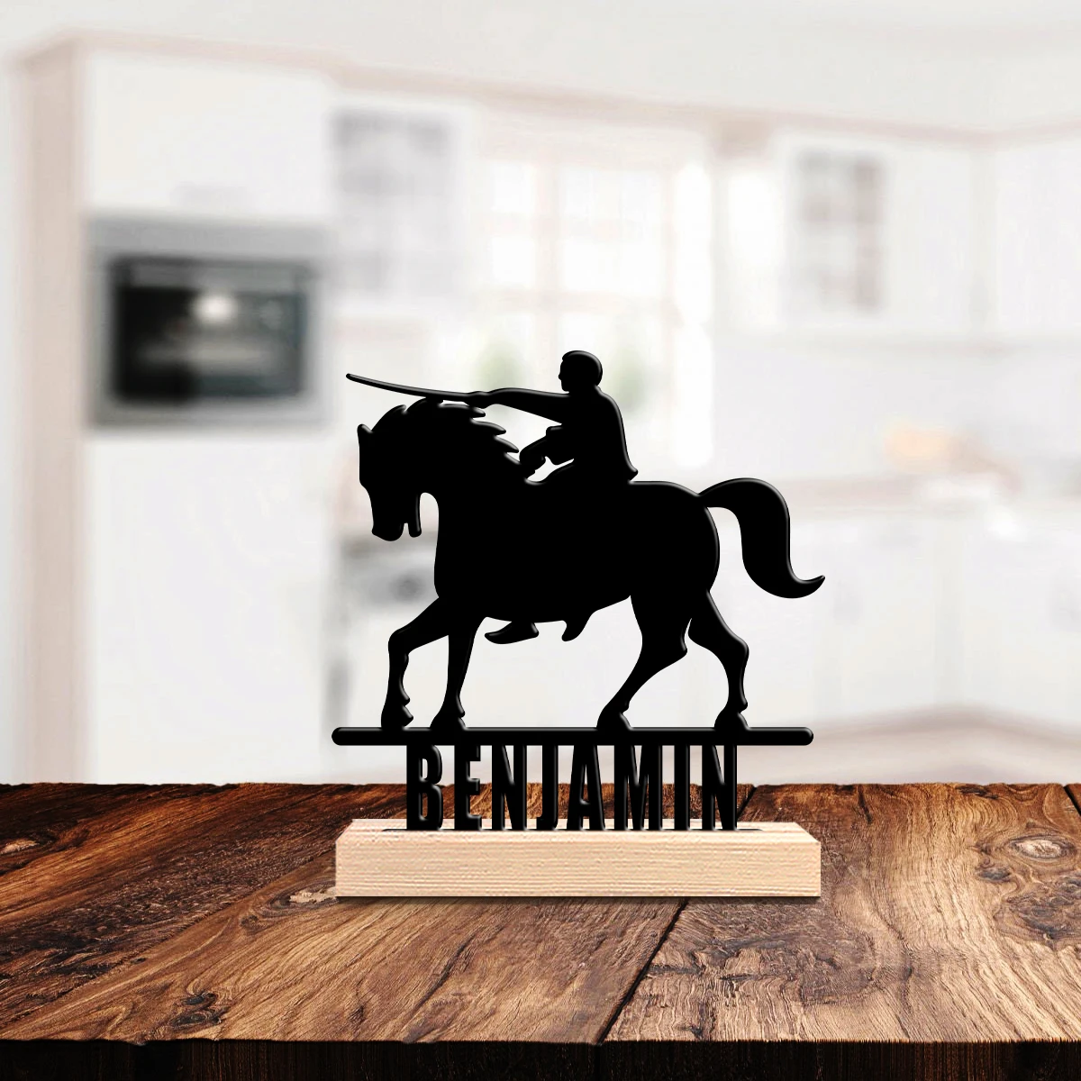 1 pièce Ornement en métal personnalisé avec base en bois, motif cheval à chevaucher, Décoration de bureau et de maison, Cadeau pour la Saint-Valentin, un mariage ou un anniversaire, pour la famille et les amis