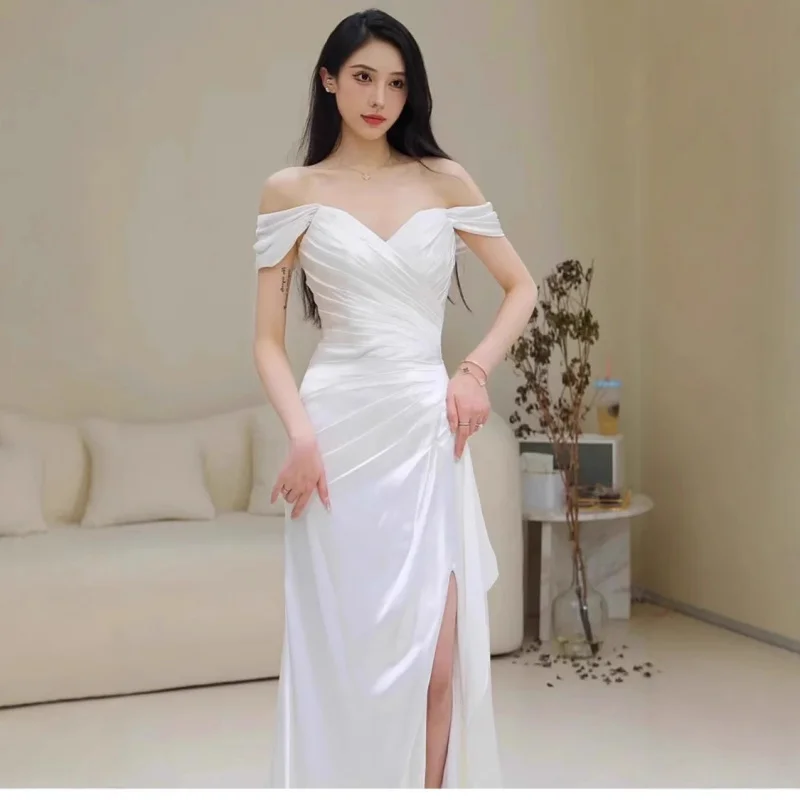 

French Off-Shoulder Light Wedding Dress for Travel Photos Engagement Long Sleeve Satin Bridal Dress