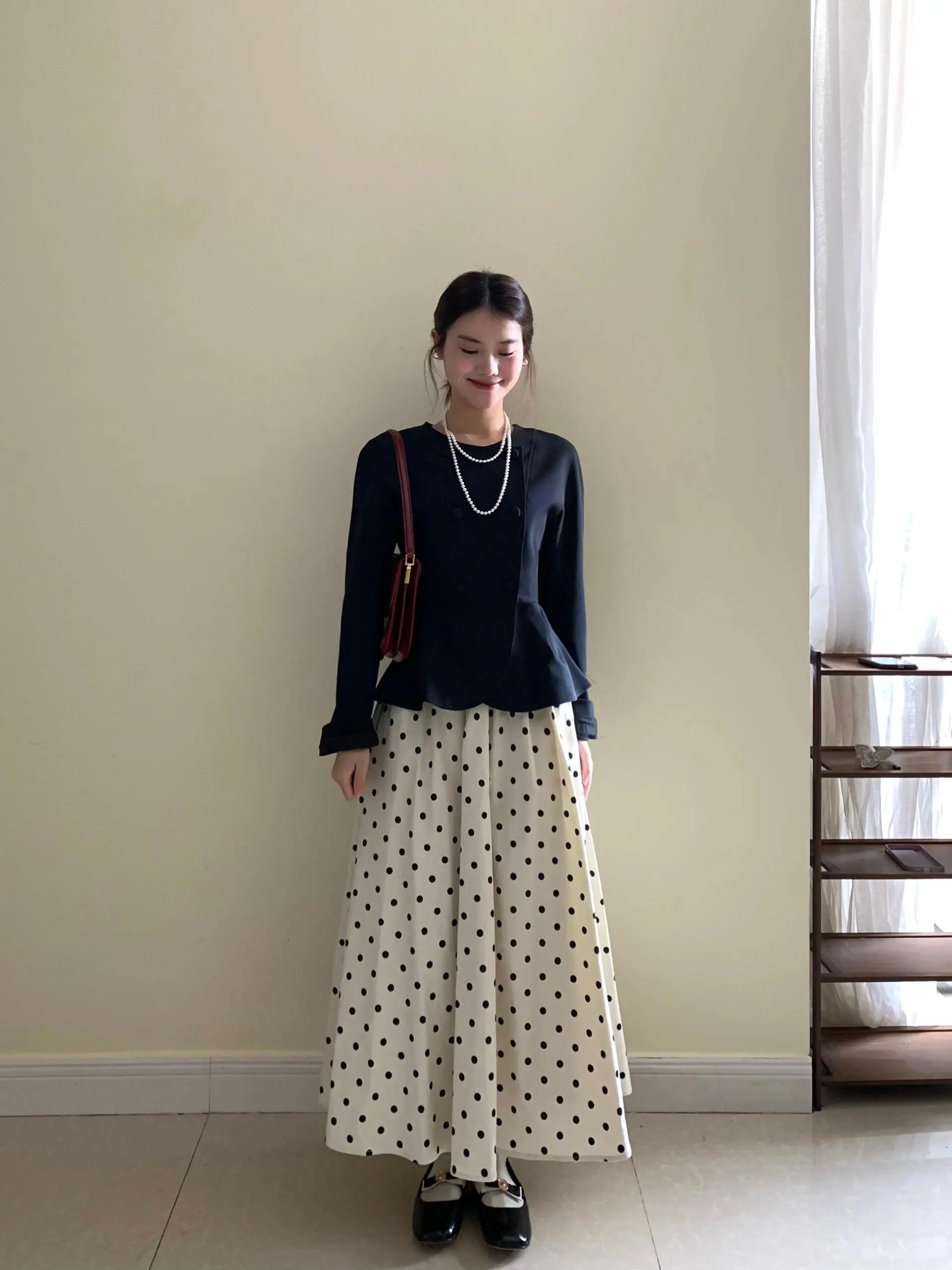 

Elegant Commuter Style Women's Black Single-Button Open Cardigan And Polka Dot Skirt Two-Piece Set for Spring And Autumn