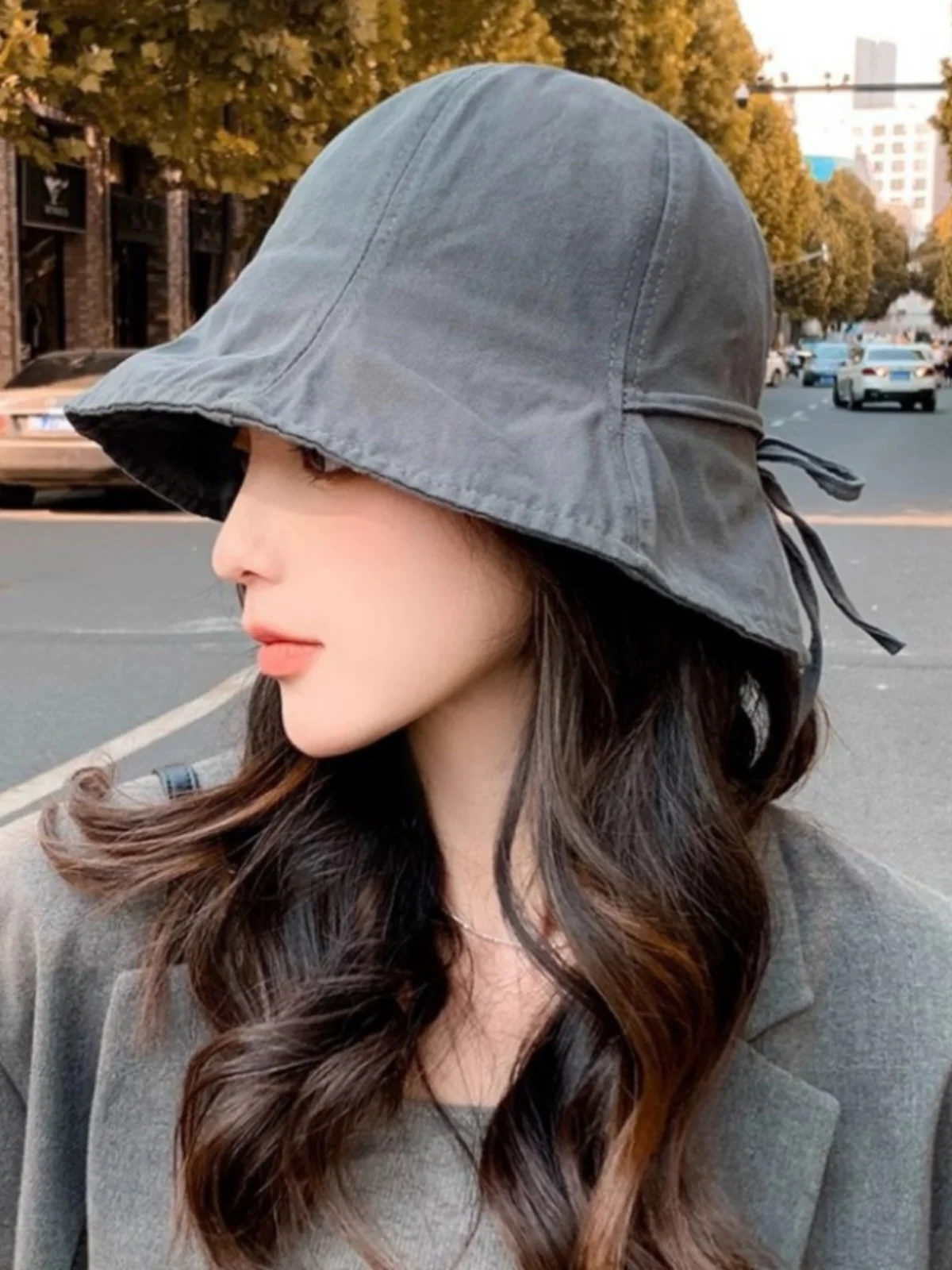 

Новая однотонная шляпа-ведро с завязками на узле для женщин, летняя простая универсальная уличная анти-УФ-защита для маленького лица