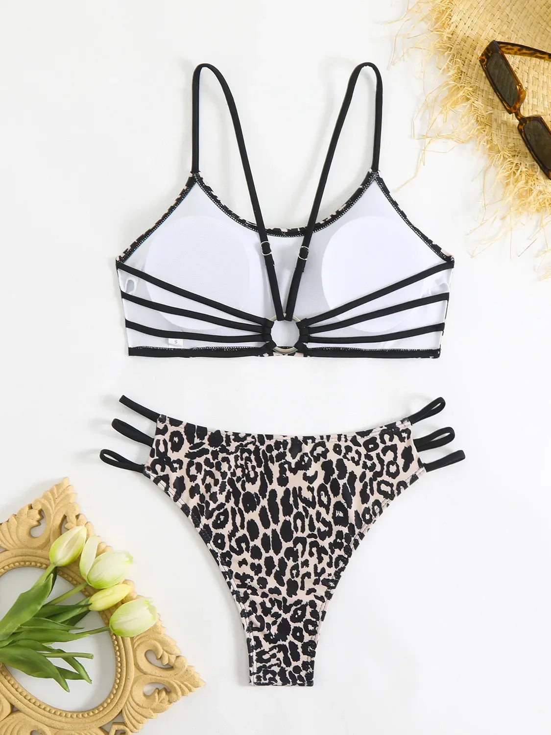 Conjunto de Bikini de retazos con estampado de leopardo negro para mujer, traje de baño Sexy de cintura alta con realce calado, traje de baño 2025