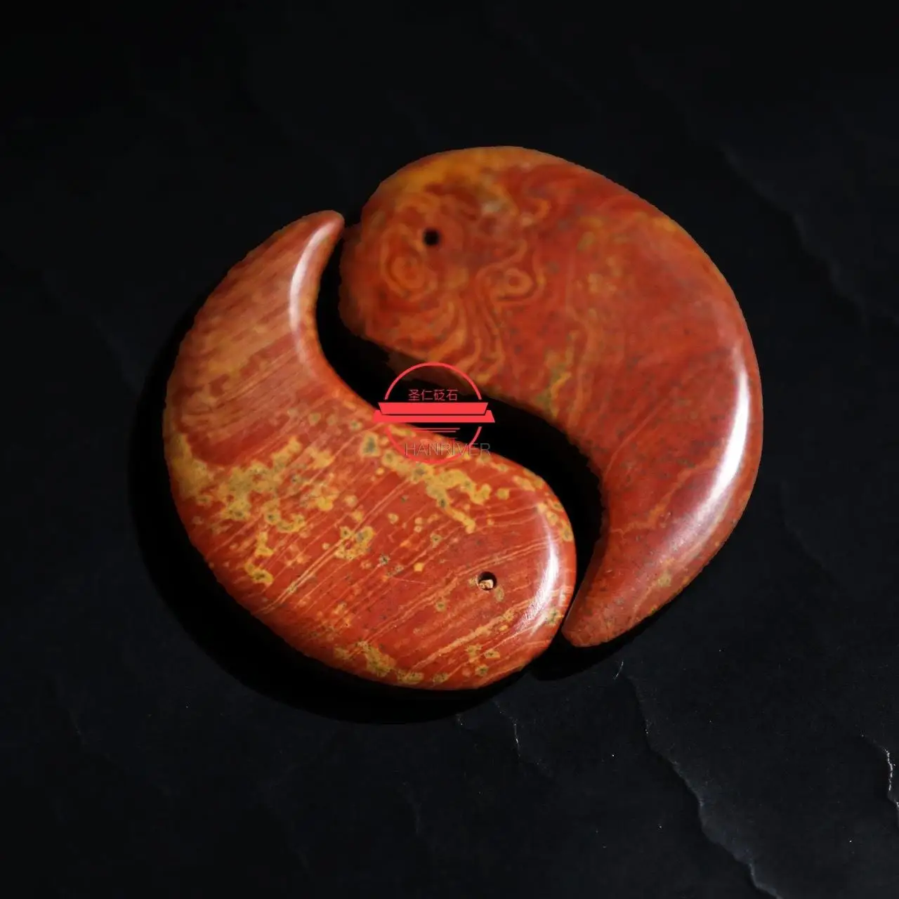 Stone needle scrapping plate red stone needle body meridian scrapping plate