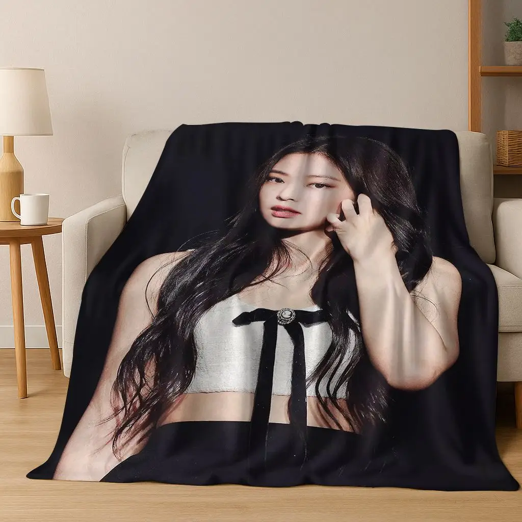 ثلاثية الأبعاد جيني كيم Kpop B-أسود الوردي المغني ستار الفانيلا بطانية لينة رمي بطانية للسرير غرفة نوم غرفة المعيشة السفر نزهة هدية #5