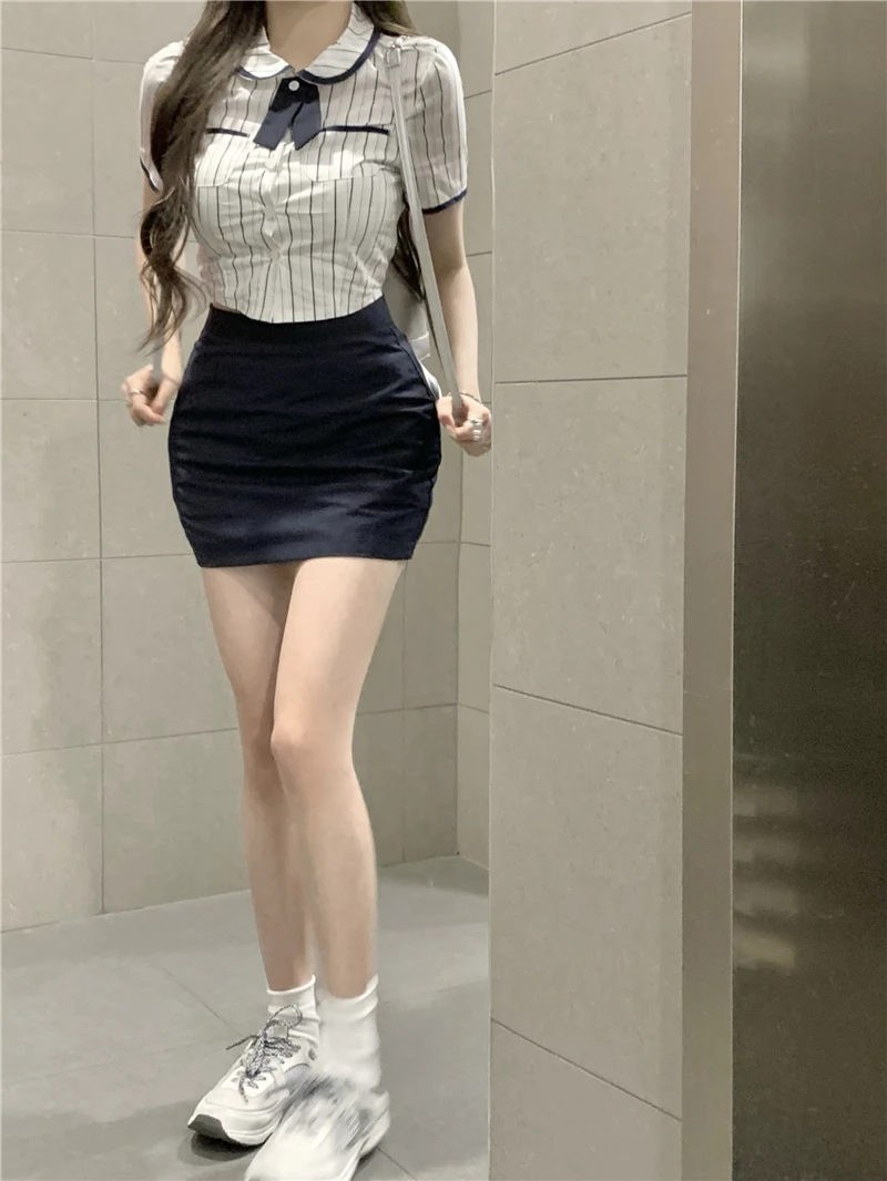 Estilo coreano JK Conjunto Uniforme de Duas Peças Meninas de Manga Curta Listrada Camisas Verão Coletar Cintura Blusa Magra Hip Wrap Saia Estudantes