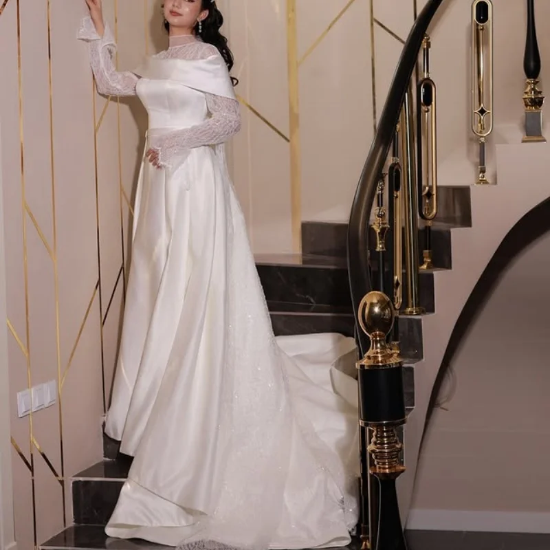 Satin ivory white Appliques Lace Wedding Dresses of off-shoulder A-line decal Bridal Gowns Made Customized
