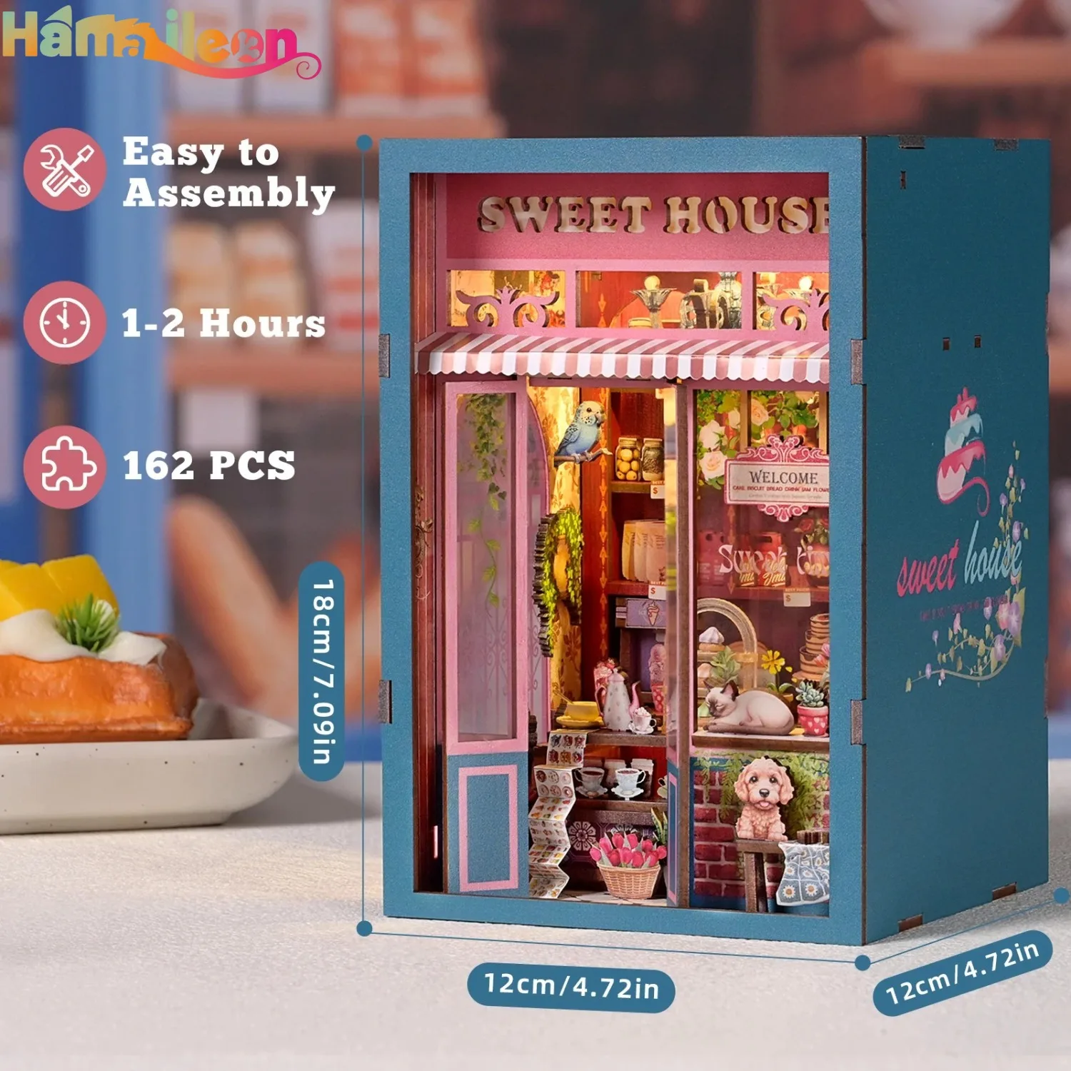 Hamaileon DIY Book Nook Kit 조명이있는 소형 나무 인형 집 책장 삽입 선물 용 3D 퍼즐 장식 모델 (Sweet House)