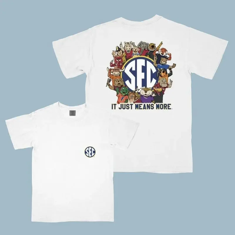 Unisex Retro College Football Mascot Graphic T-Shirt - 100% Cloud-Soft Cotton, High Stretch, Gentle on Skin, Family Game Day Spirit Apparel for Southern Fans, Works from Coffee Runs to Office, Casual Sports Top