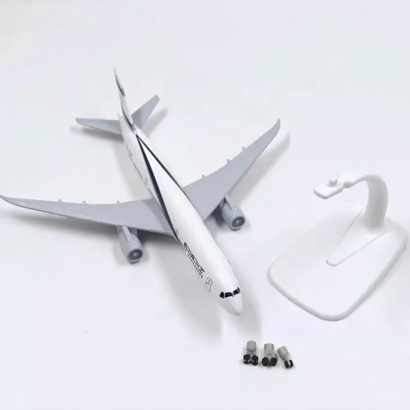 حوالي 19 سنتيمتر طويلة B787 سبيكة نموذج طائرة مجموعة ثابتة زينت هدايا العيد اللعب هدية تذكارية