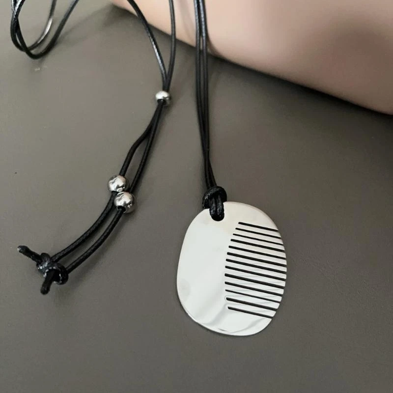 Elegant Silver Comb Pendant Necklace for Easy Hair Styling and Fashion Wear