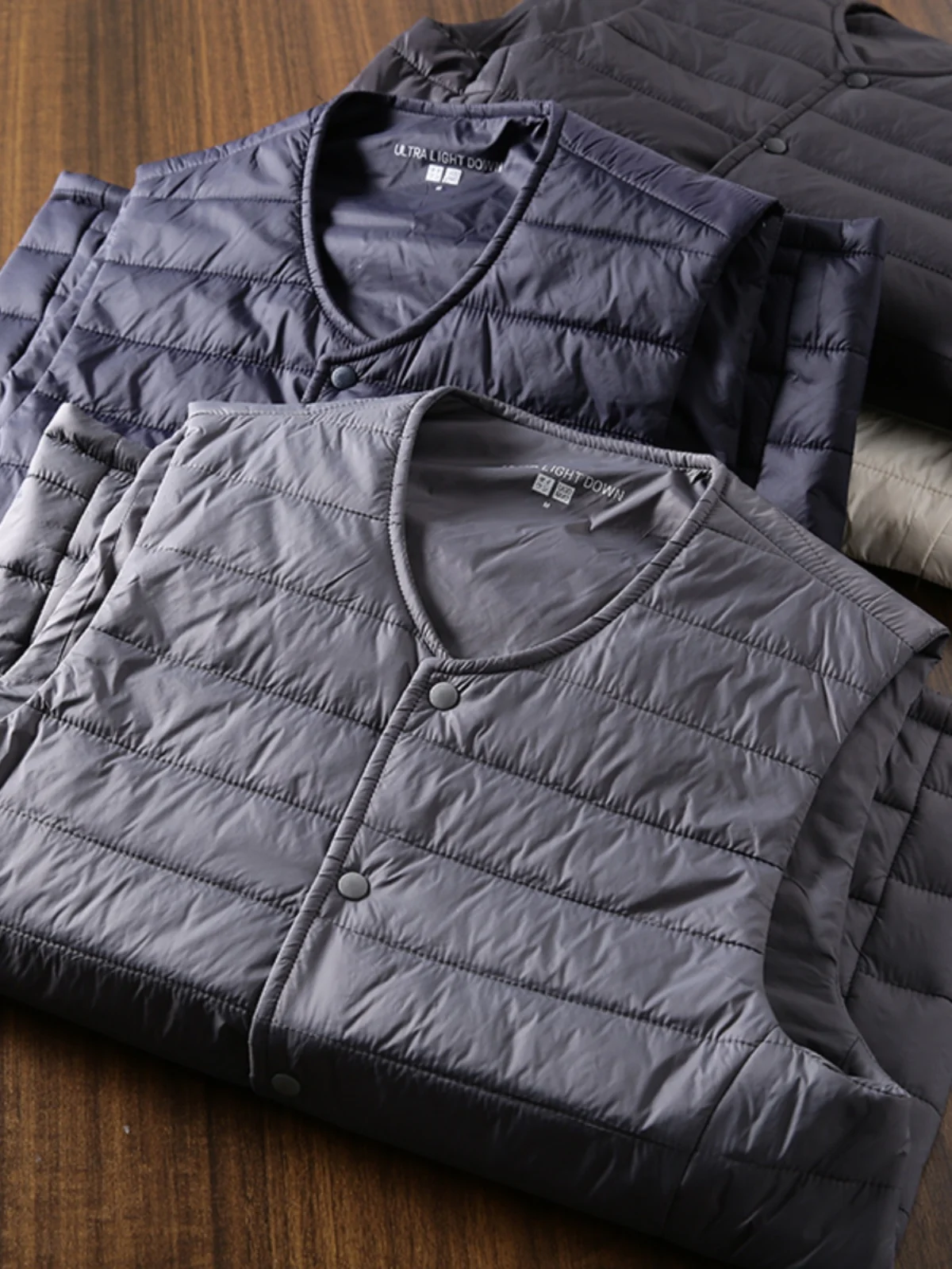 

Легкий ветрозащитный теплый мужской повседневный хлопковый жилет с V-образным вырезом, модный, всесезонный, молодежный, городской, приталенный крой