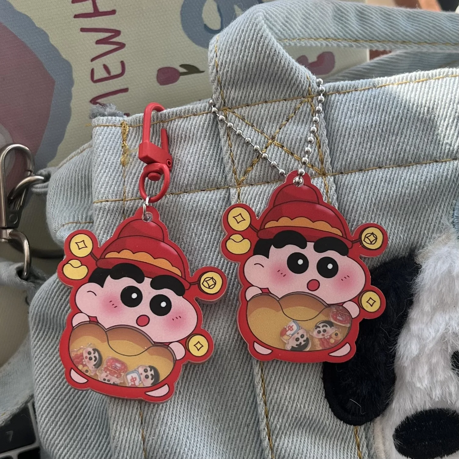 Crayon Shin-chan Cute Cartoon God of Wealth Toy Keychain Kawaii Periphery Backpack Pendant Schoolbag Decoration Holiday Gifts