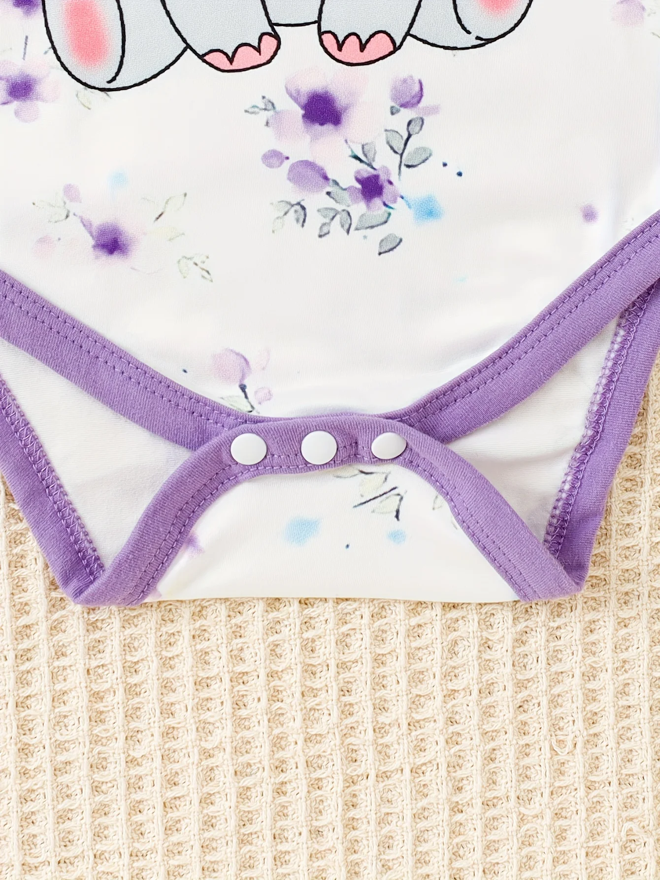 3-teiliges Set für Babys, Mädchen, süßer Elefant, lila Body + Hose + Mütze, geeignet für Neugeborene im Alter von 0-12 Monaten im Frühling und Herbst – Detail 5
