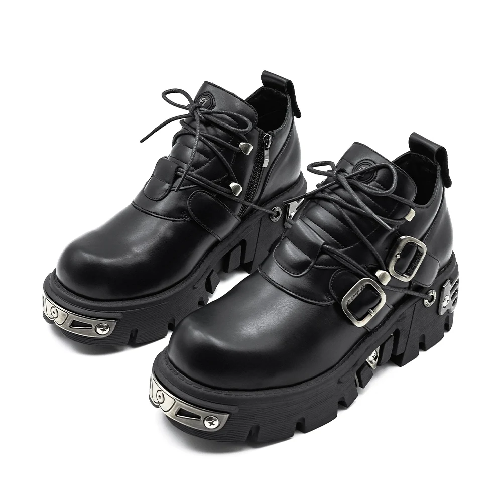 

2025 New Dark Punk Style Woman Gothic Flame Carved Vintage Rock Boots Leather Shoes Metal Niche Low Top Platform Shoes