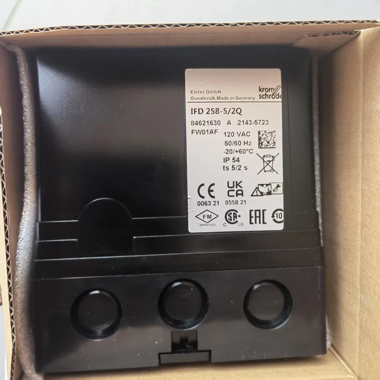 IFD258-5-1Q  IFD258-5-2Q IFD258-3-1Q IFD258-10-1Q new 1 pcs  price