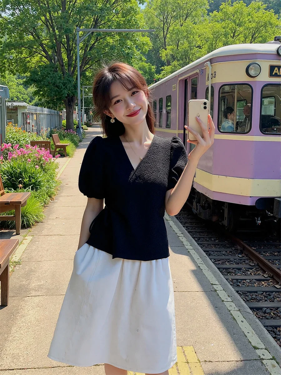 

Элегантные блузки для женщин, асимметричная черная верхняя одежда с открытыми плечами, укороченные топы больших размеров, гавайские женские полосатые формы для поездок на работу