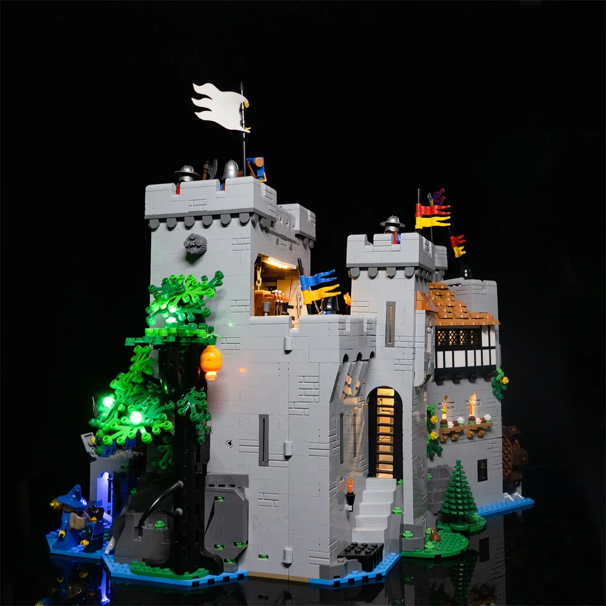 DIY RC LED Light Kit For LEGO 10305 Lion King's Castle   (Only LED Light,Without Blocks Model)