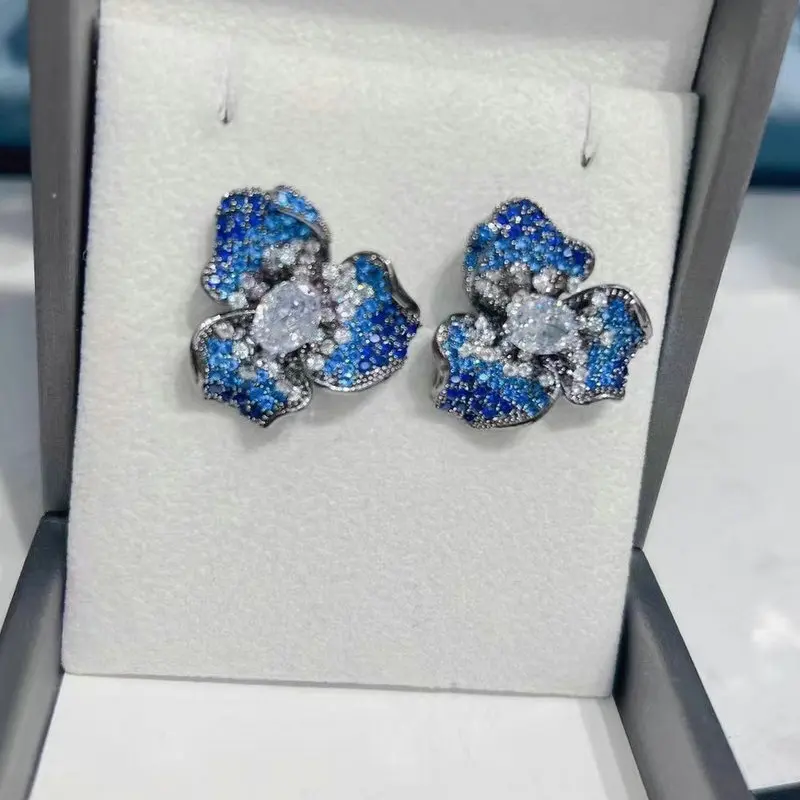 Bilincolor Trendy Luxury Flower Stud Earring for Women Gift