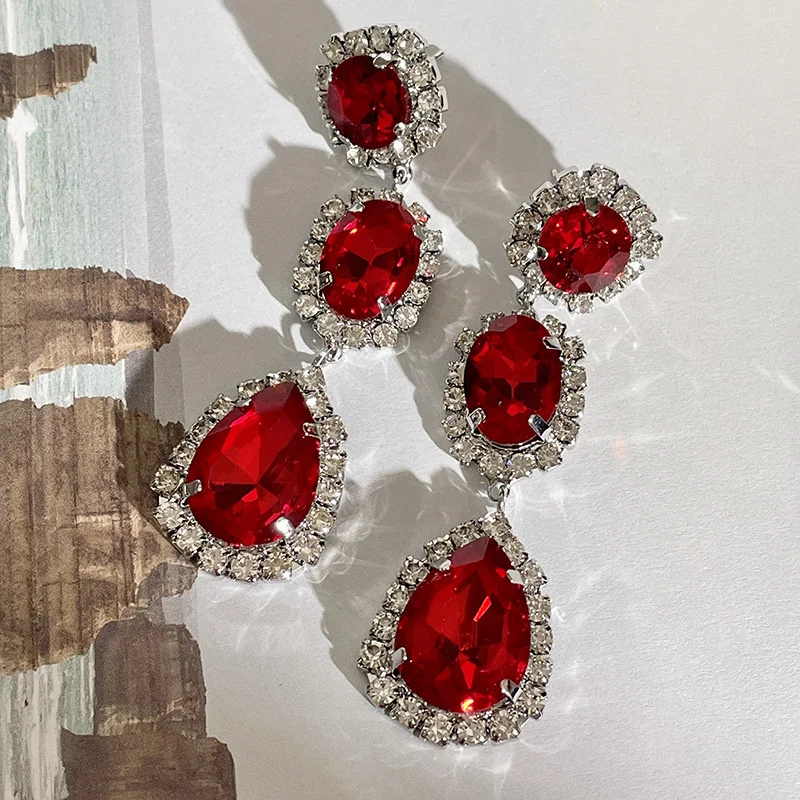 Exaggerated design of water droplets, luxurious red temperament, exaggerated earrings long earrings wine red rhinestone earrings