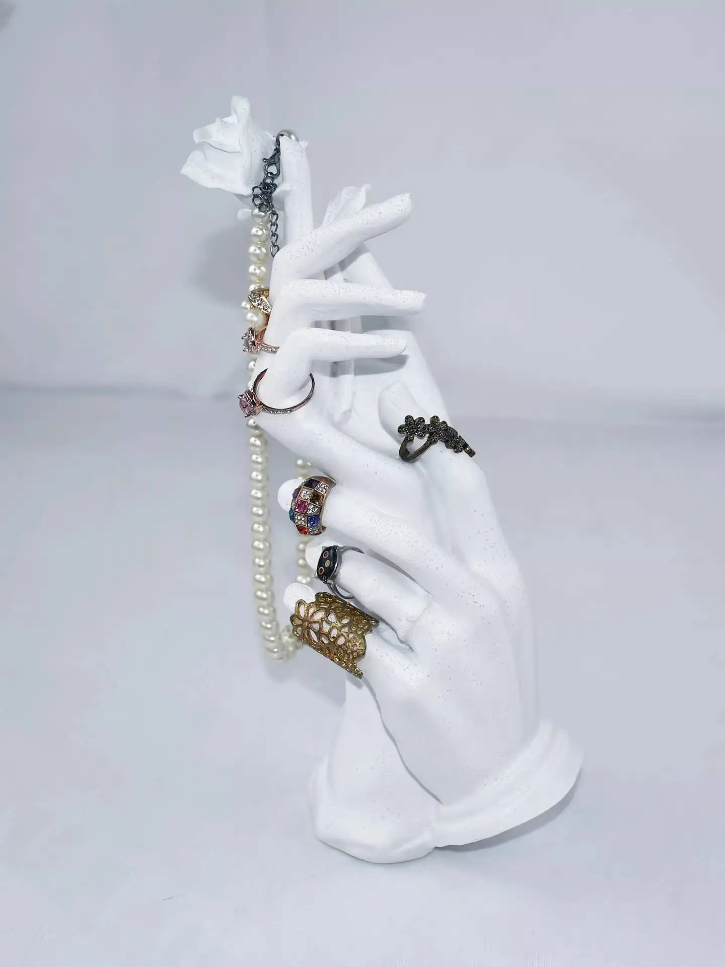 

Hand model ring storage jewelry rack, bracelet jewelry rack, Nordic ring photography ornament holder, jewelry display prop