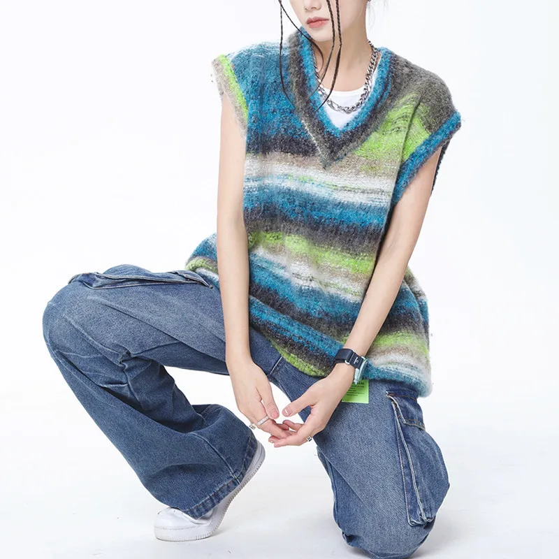 

Unique Korean Style Lazy Retro Gradient Striped Loose Vest Knitted Cardigan for Women and Men Autumn V-Neck Sleeveless Sweater