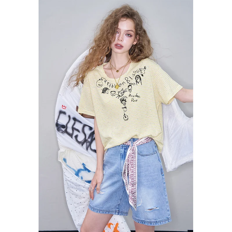 ELFSACK Cute Cartoon Doodle Print Striped T-Shirt, Crew Neck Oversized Casual Tee, Sweet Loose Top for Women
