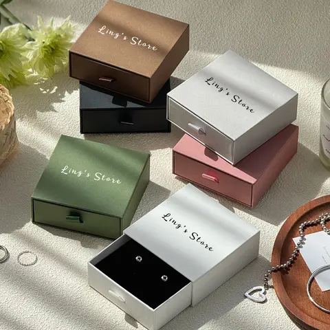 Personalized Logo 9x9x3.5cm Jewelry Drawer Box Rings Earrings Necklace Pendant Bracelet Bangle Packaging Wedding Gift Organizer