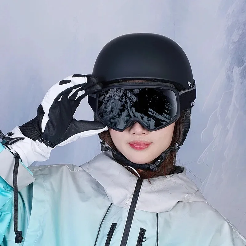 snowboard helmet