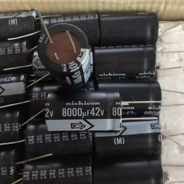 4pcs/lot Original Japan Nichicon (M) 85c 8000UF 42V 30x50mm fever audio filter electrolytic capacitor free shipping