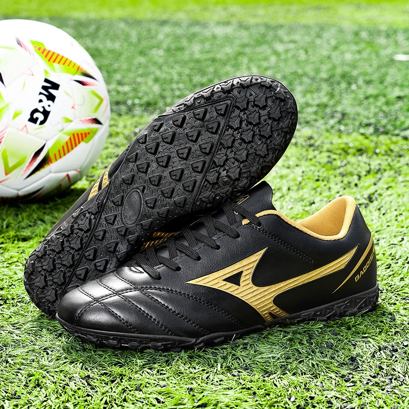 New Men Soccer Shoes Hot-selling FG/TF Football Boots Non-Slip Cleats Mid-top Futsal Indoor High-quality Match Sneakers