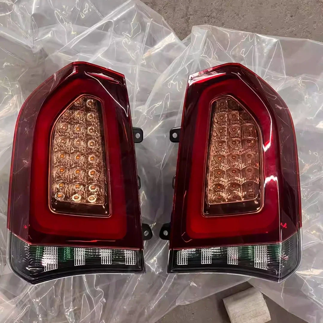 Body Kit Led Taillight Assembly for Chrysler 300 2011-14 Modified 2015 2016 new style Turn Signal Brake Lamp Backup Light