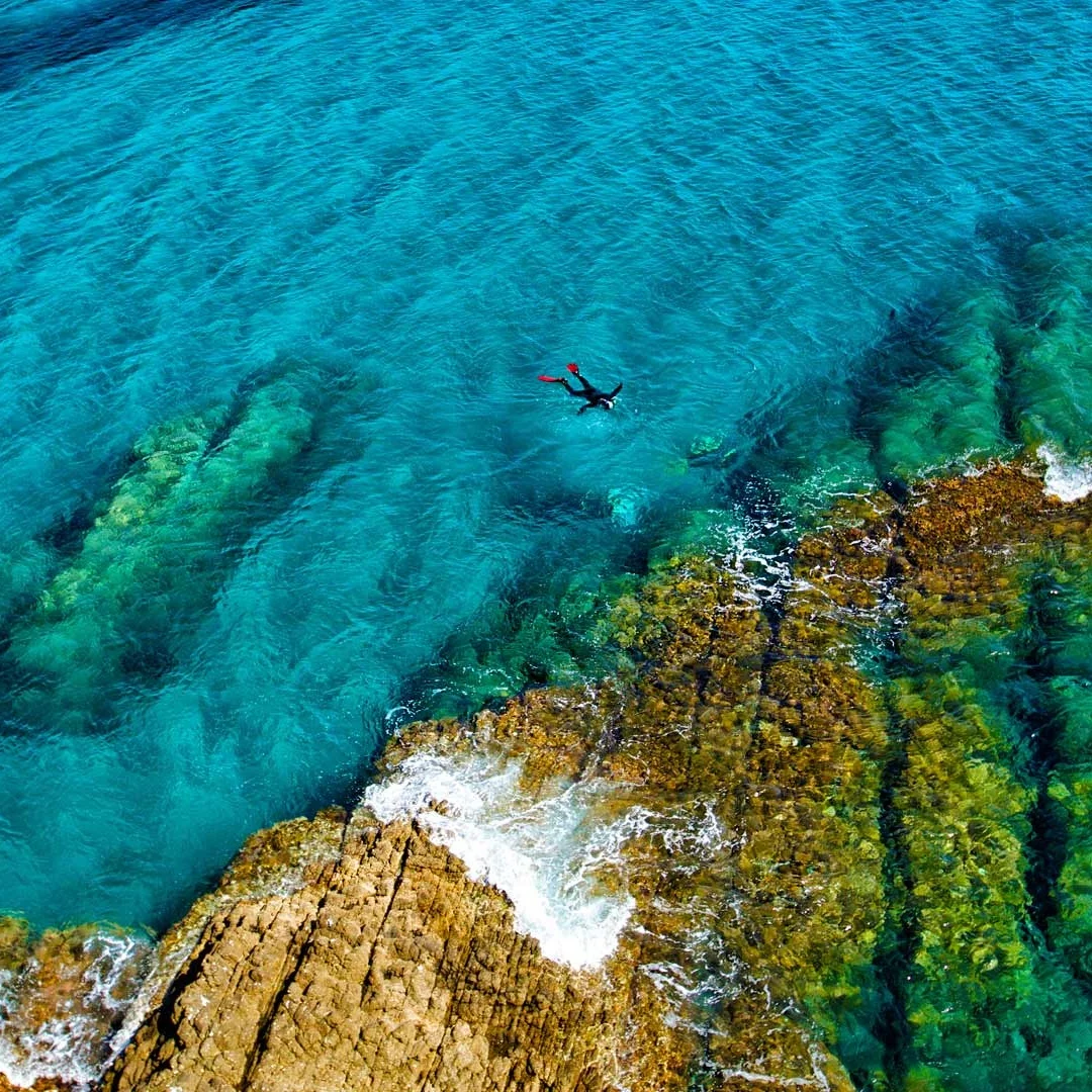 

10,25-дюймовый Carplay-экран Android для Infiniti Qx30 Q30 2013-2018 8 + 256g Автомобильный стерео мультимедийный плеер Радио GPS-навигация