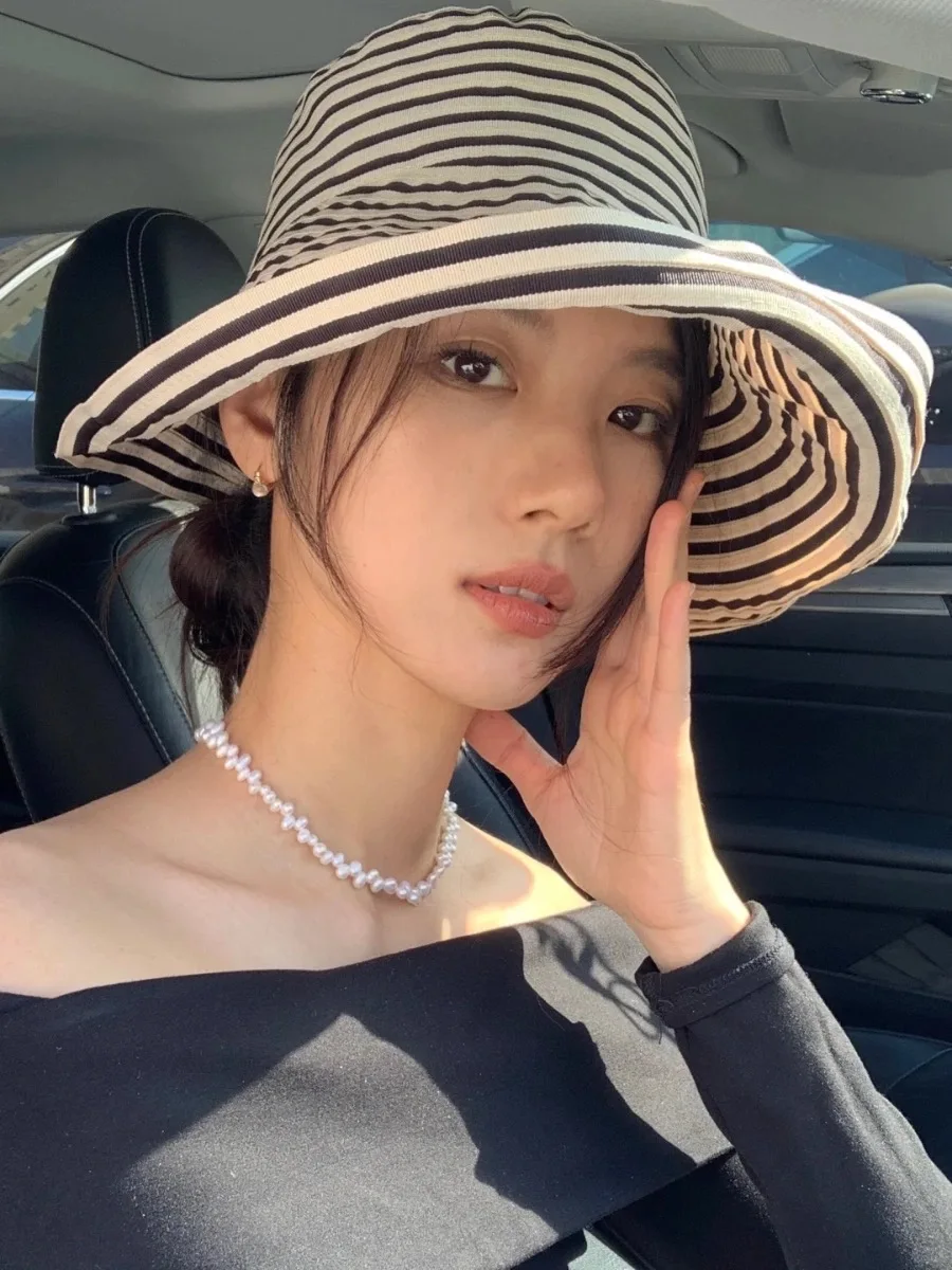 Sombrero de sol de ala ancha a rayas de verano plegable de estilo japonés para mujer - Elegante sombrero de cubo de gran tamaño con protección UV y ala larga