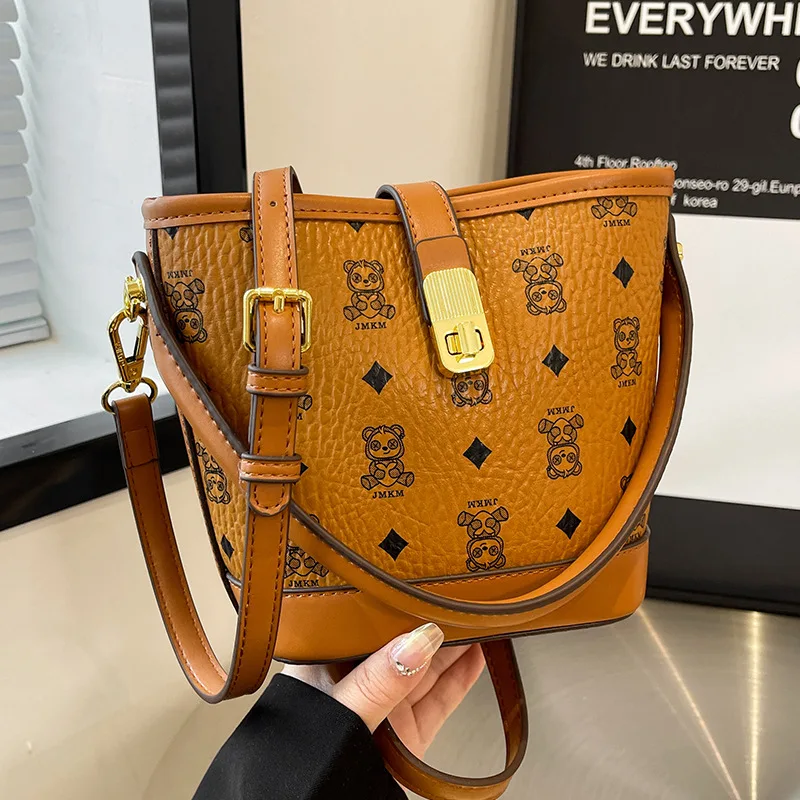 

Niche Bucket Tote Bag, Women's Spacious Commuter Shoulder Purse Day to Night Crossbody, Casual Sling Bag, Minimalist Leather Bag