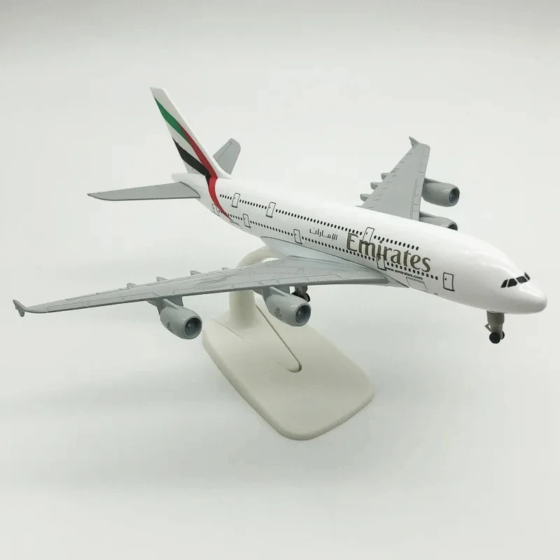 20Cm Vliegtuig Airbus Legering Vliegtuig Model Emiraten Airbus A380 Hars Vliegtuig Model Cadeau Voor Vrienden