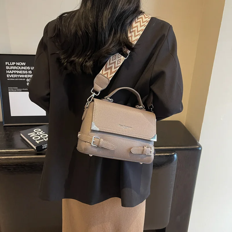 Tote Bags Women Small Handbags New Fashion Trend High Quality PU Leather Ladies Shoulder Bags Vintage Wide Strap Messenger Bag