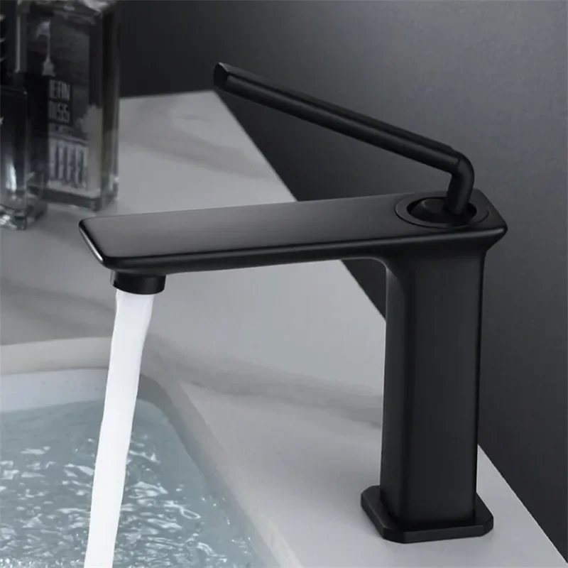 Brushed Gold Brass Bathroom Basin Faucet Cold And Hot Water Mixer Sink Deck Mounted Black/ChromeTap